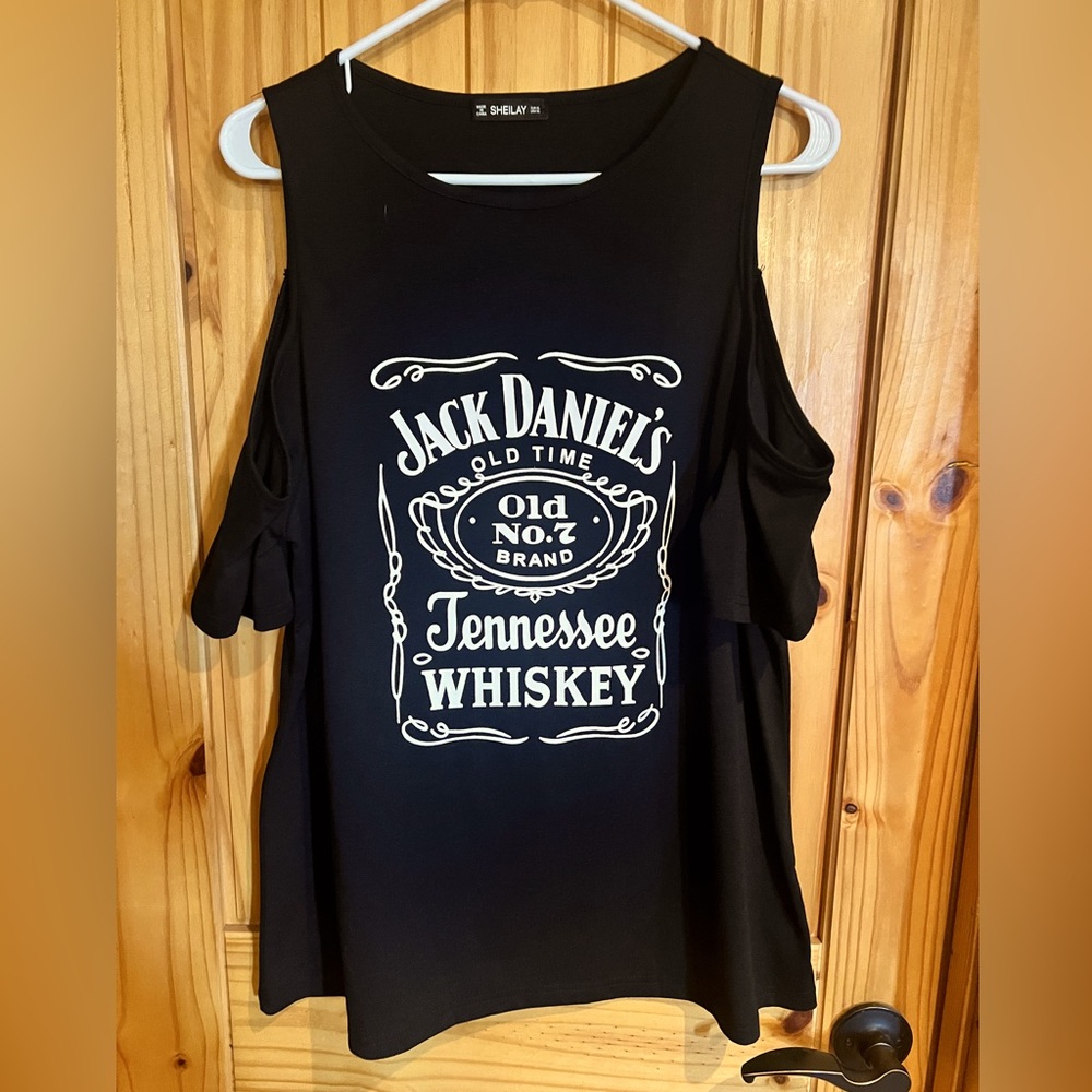 Sheilay black open shoulder top Jack Daniel’s 
XL